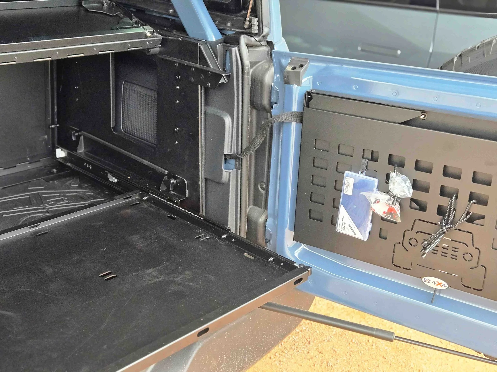 Ford Bronco Rear cargo enclosure + slide-out tailgate solutions? 20260120_124832
