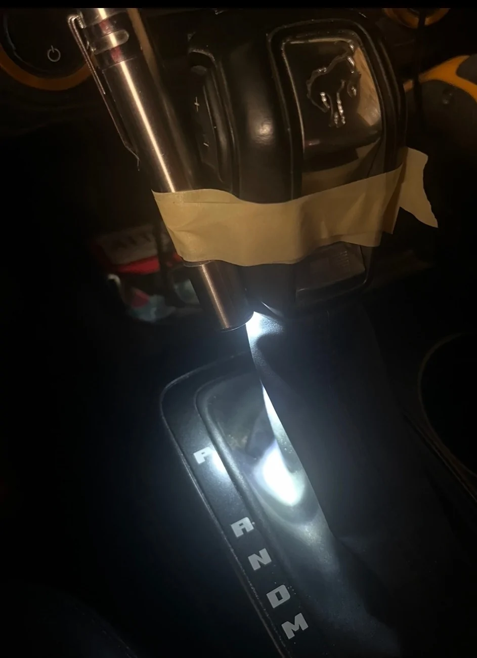 Ford Bronco Gear selector not illuminated IMG_4428