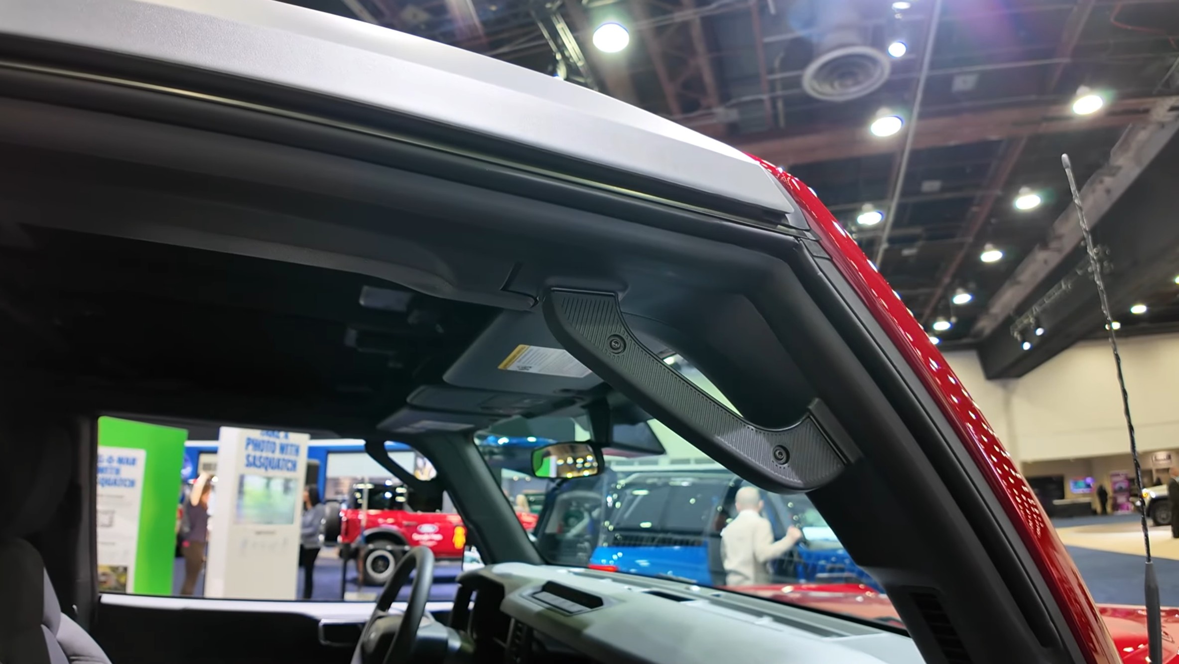 Ford Bronco First Look at 2026 Bronco Base Sasquatch & Badlands at Detroit Auto Show gaDEiIv