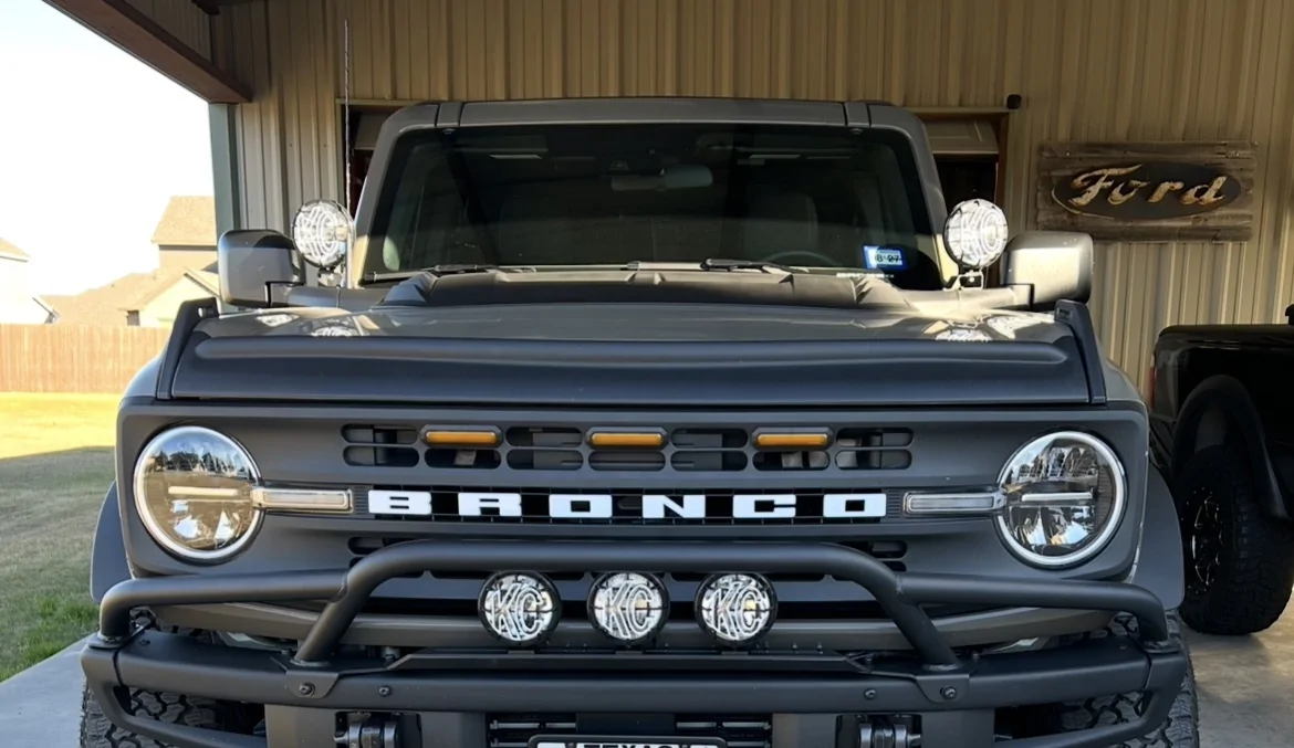 Ford Bronco Round Ditch Lights IMG_2947