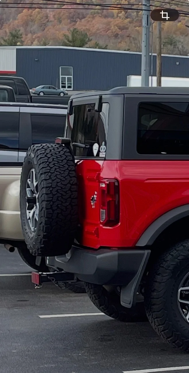 Ford Bronco Hitch clearance from spare with 285/75/17 IMG_2919