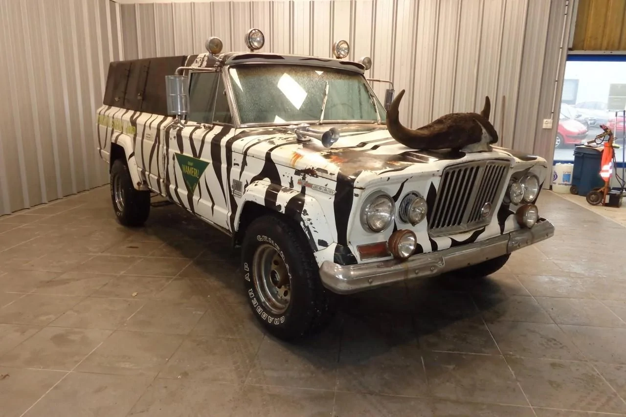 Ford Bronco Anyone remember the TV show Daktari? 1769704970548-ji