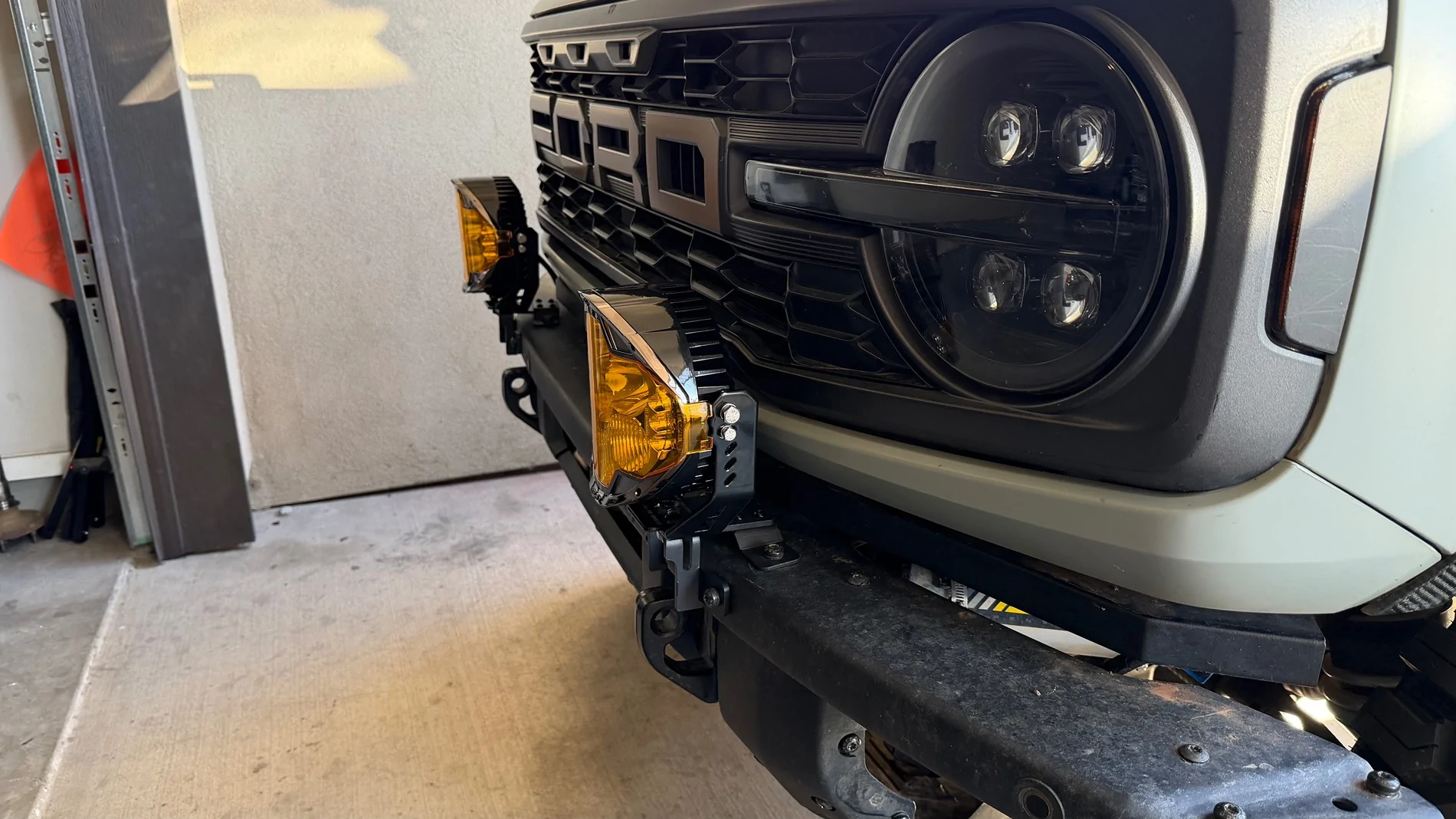 Ford Bronco Installed Suparee Helm 7 lights on front bumper (install video & review) IMG_2346