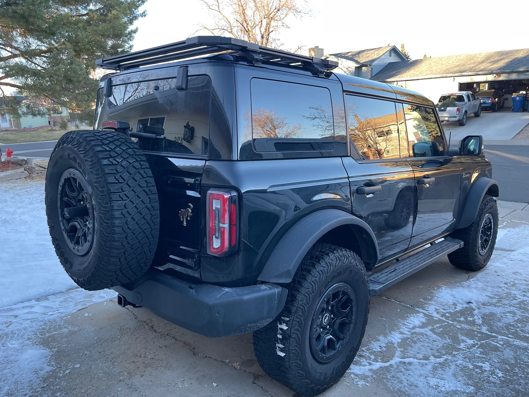 Ford Bronco Trailrax Half Rack vs OEM rails for cargo box? IMG_8488