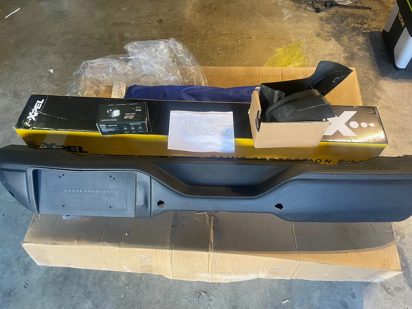 Ford Bronco OEM Badlands 23 Metal rear bumper with Diode dynamics Stage Series C1R White Flood Flush Mount LED Pod (pair) - $300 IMG_5044