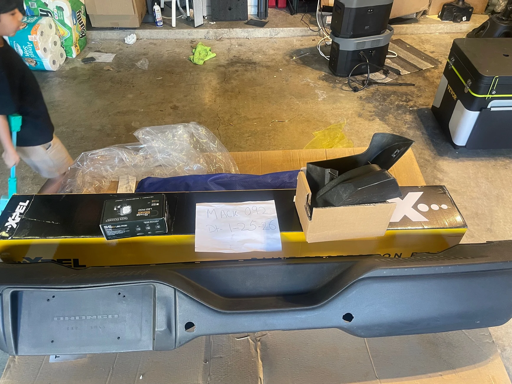 Ford Bronco OEM Badlands 23 Metal rear bumper with Diode dynamics Stage Series C1R White Flood Flush Mount LED Pod (pair) - $300 IMG_5043