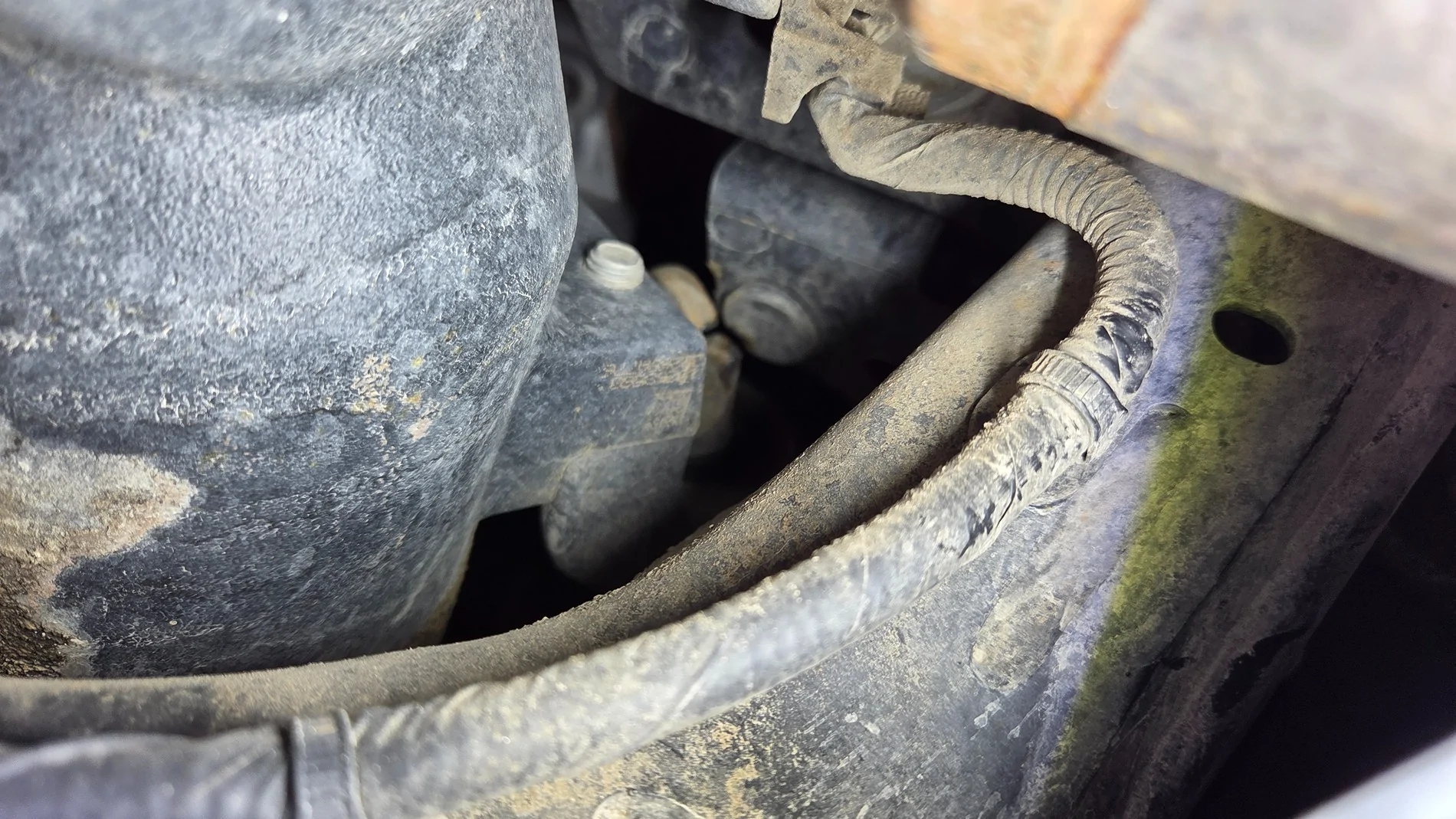Ford Bronco Front Differential mount failure/broken. 20260201_110556
