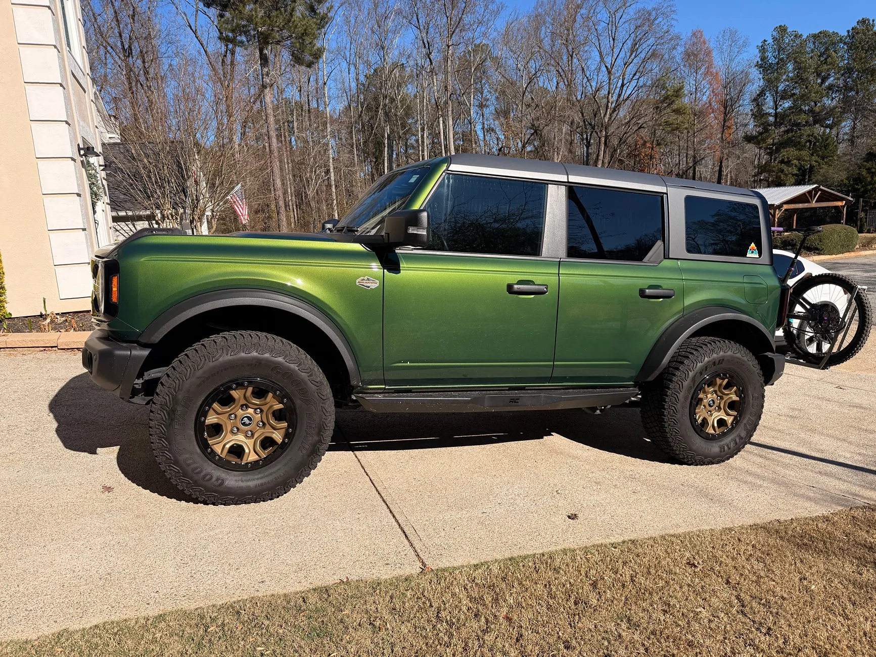 Ford Bronco Show off your BRONZE wheels! IMG_2200