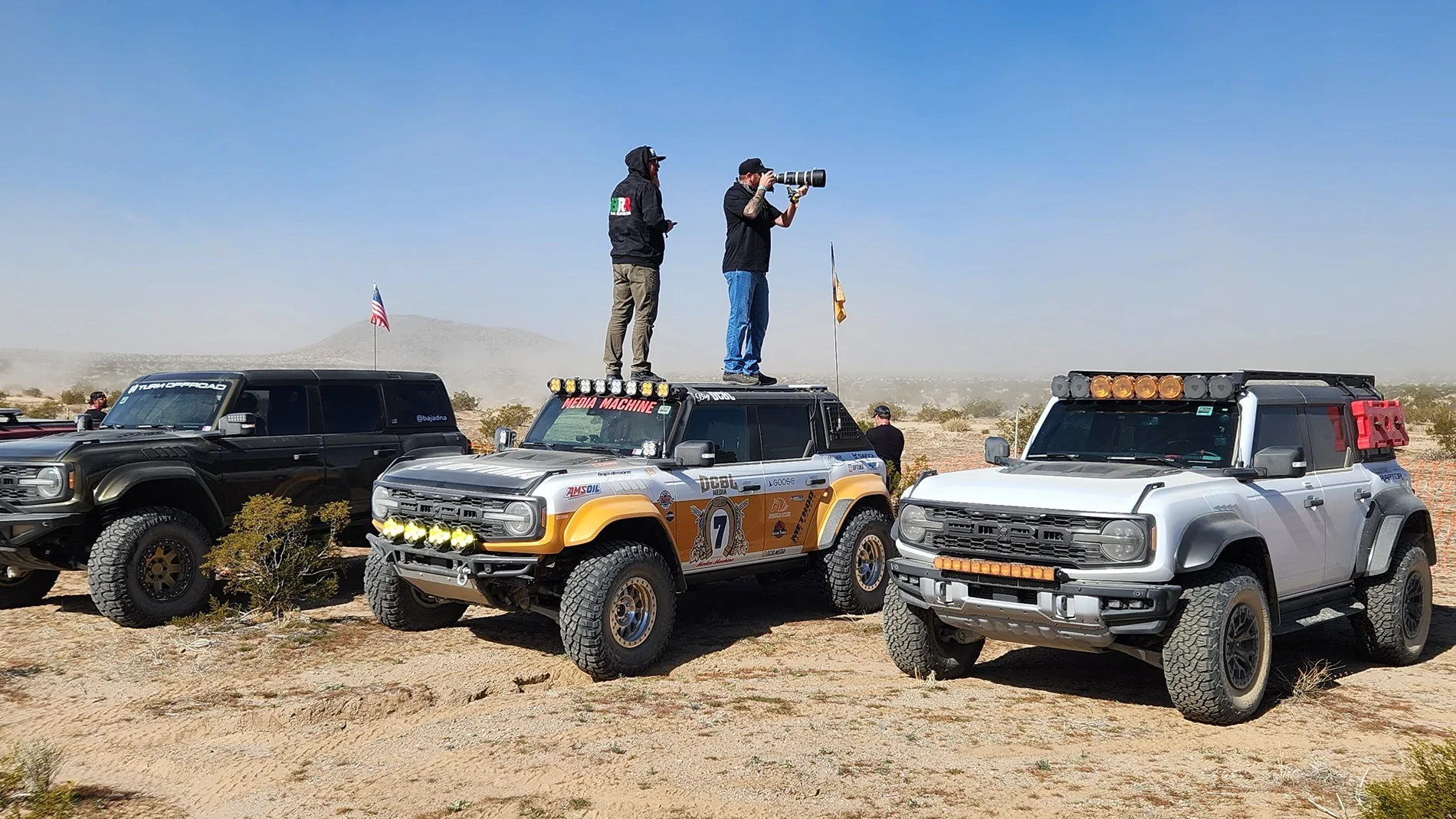 Ford Bronco Broncos At King Of The Hammers KOH Hammertown 1/30 - 2/1 2026 20260201_110127