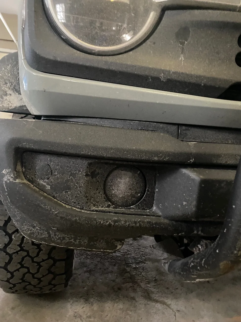 Ford Bronco Standard bumper no fog IMG_8189