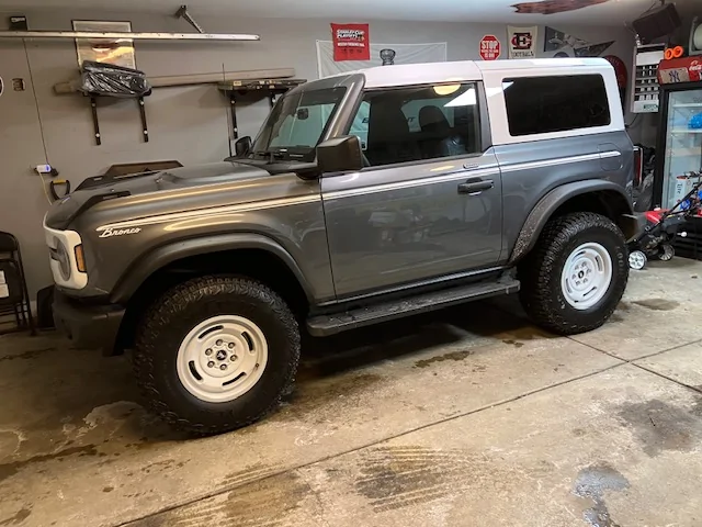 Ford Bronco Carbonized Grey Broncos -  what accent color did you choose? IMG_0377