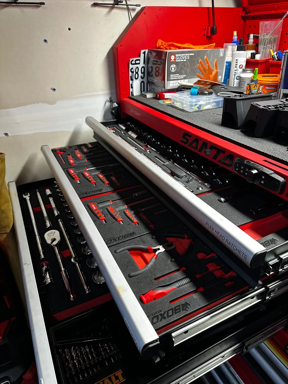 Ford Bronco New tool day - Grip Edge 78916475791__CE0CA605-FDB8-488A-8ADC-75C8F884A4B6