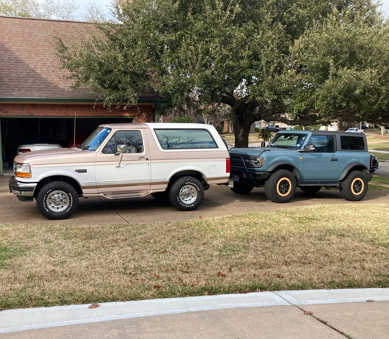 Ford Bronco New to me 2022 2-door Badlands SAS w/lux package and 7mt! IMG_2762