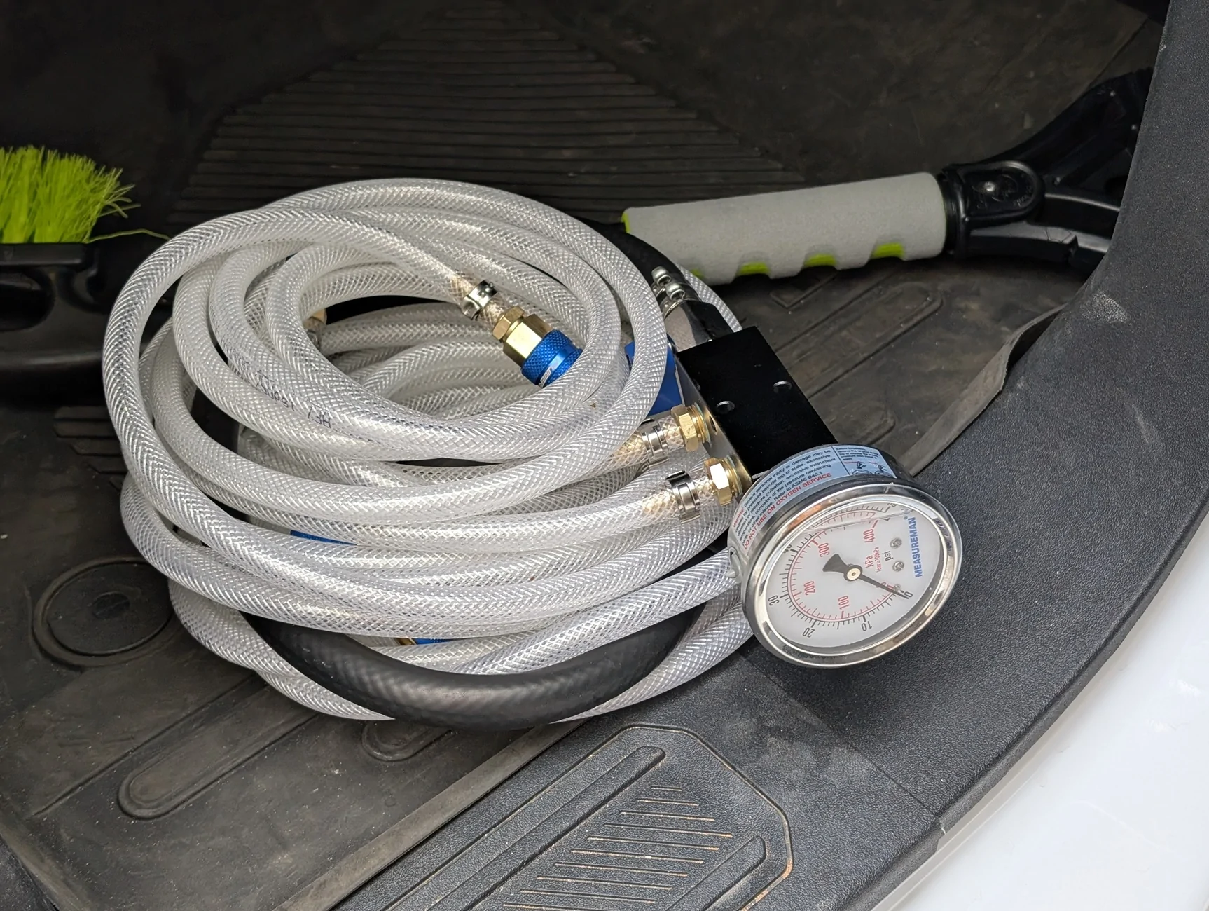 Ford Bronco Sydney, the Oxford White 2024 2dr Badlands 7MT PXL_20260208_220715182