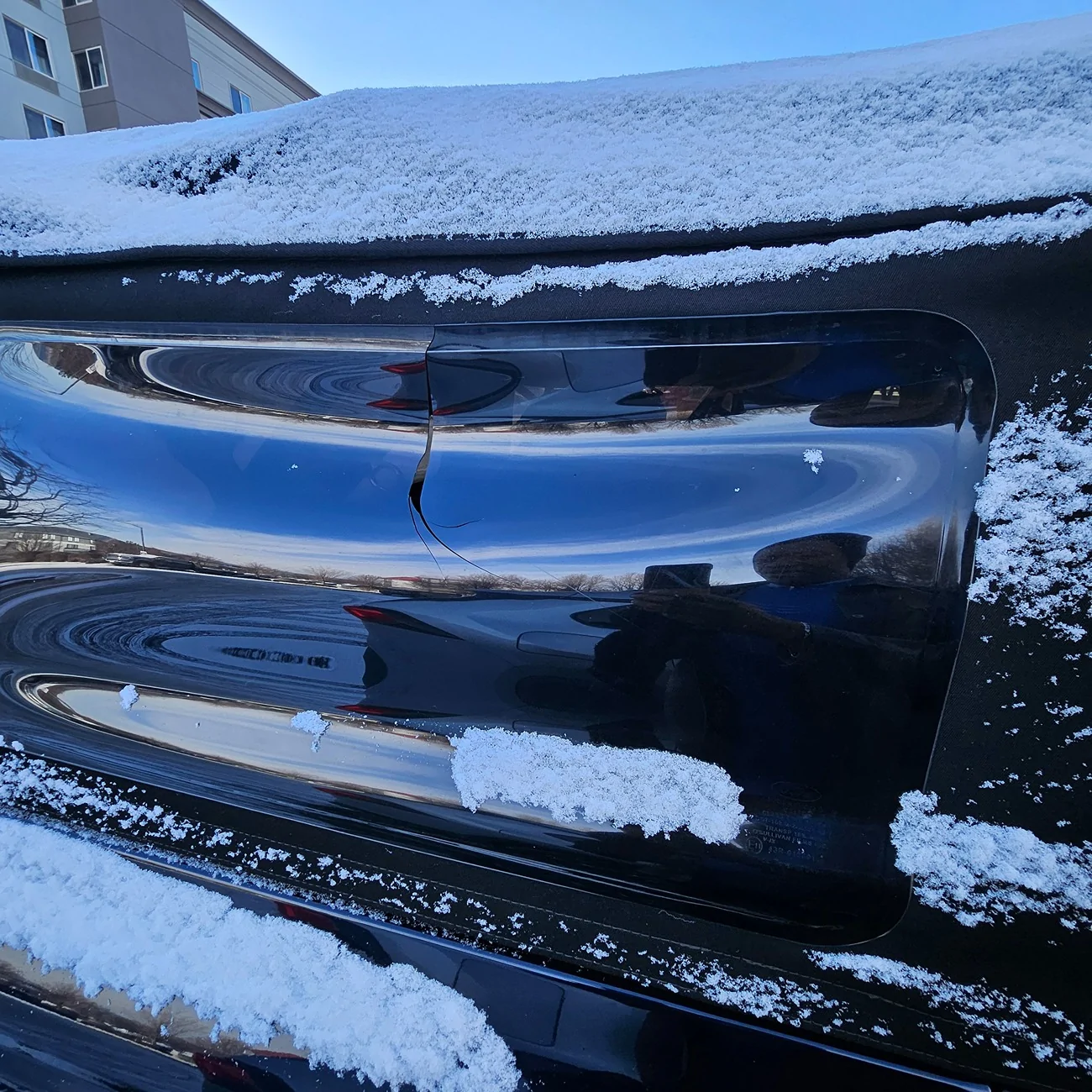 Ford Bronco Soft top plastic window split in cold weather 1000016009