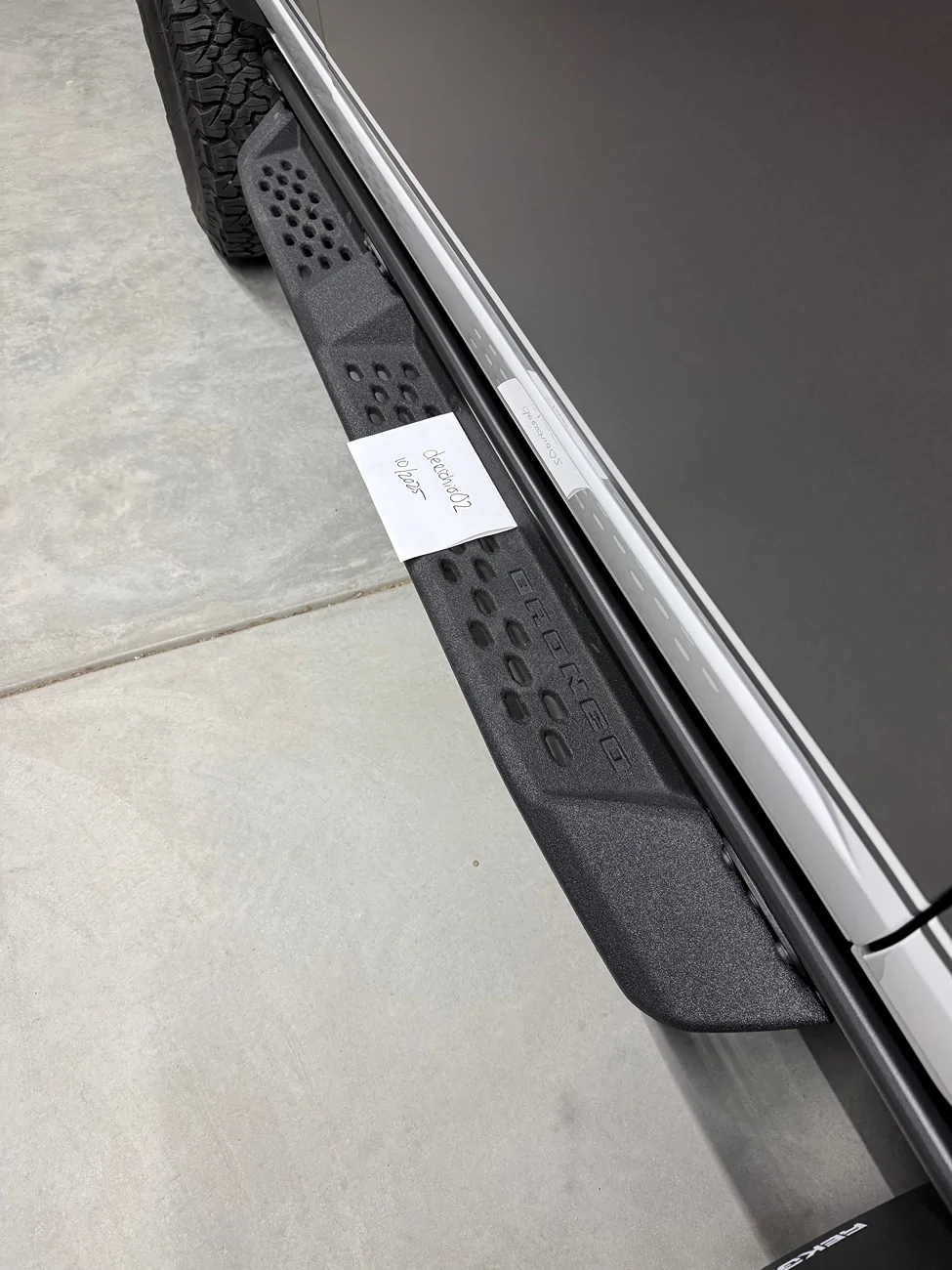 Ford Bronco Rock rails with steps on Stroppe edition? IMG_4997