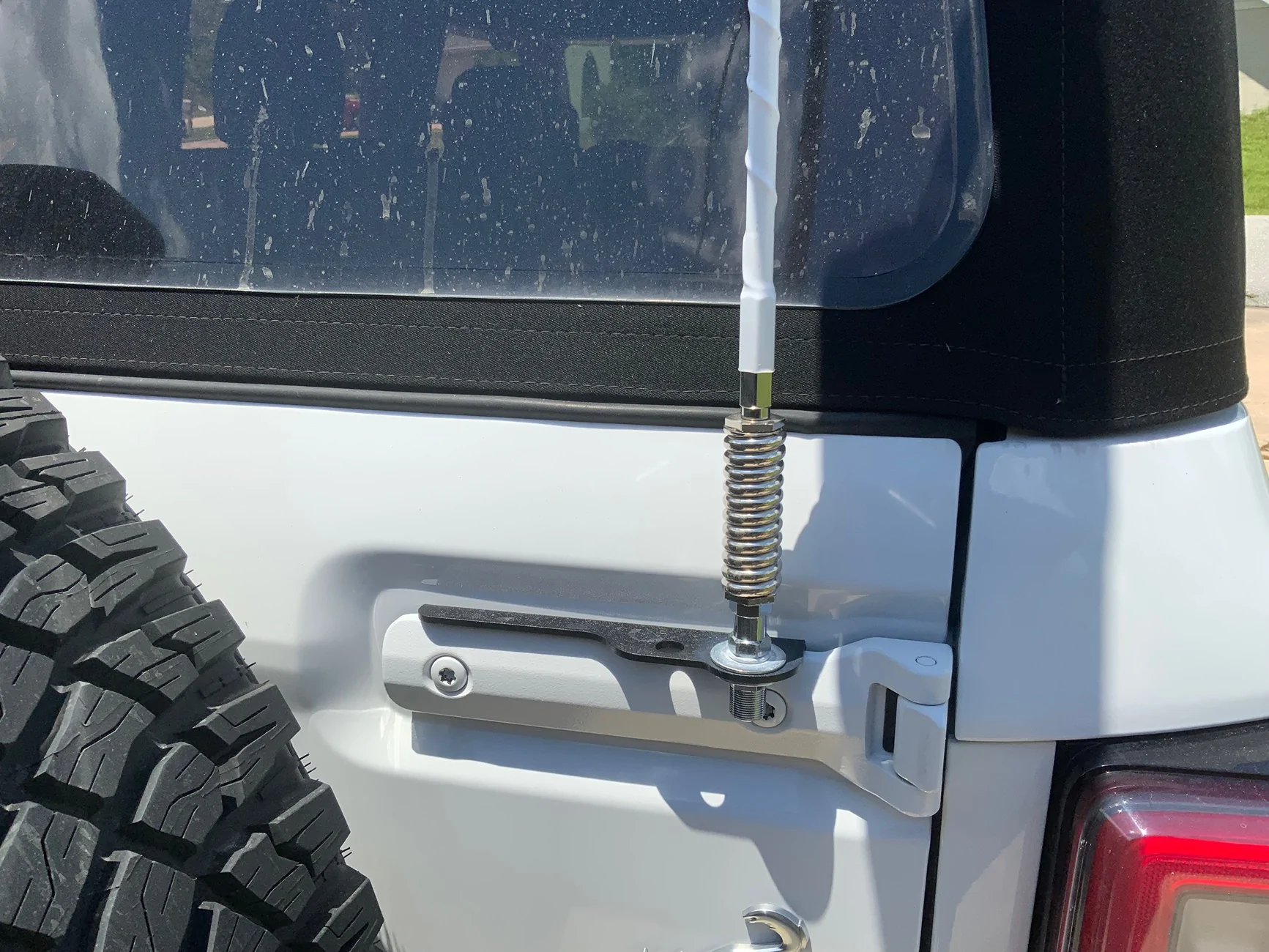 Ford Bronco Flag mount for rear door hinges IMG_0402