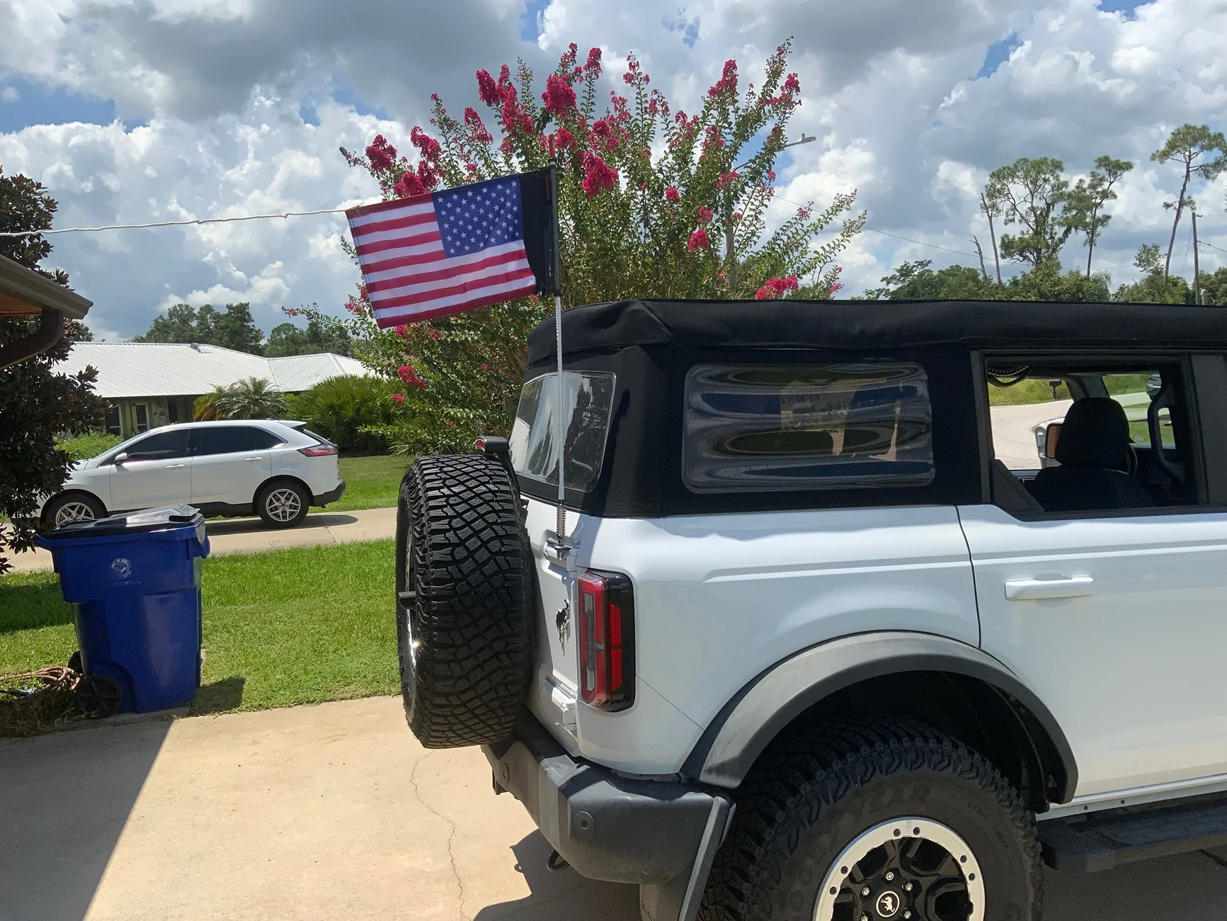 Ford Bronco Flag mount for rear door hinges IMG_0401