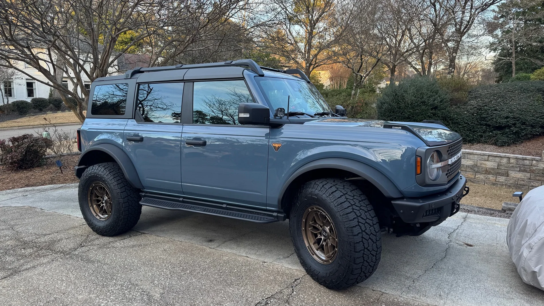 Ford Bronco Show off your BRONZE wheels! IMG_9125