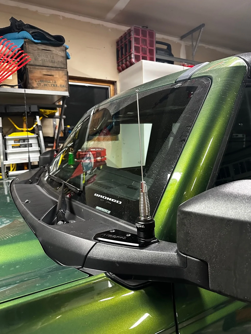 Ford Bronco Super Clean GMRS Radio Install! IMG_5543