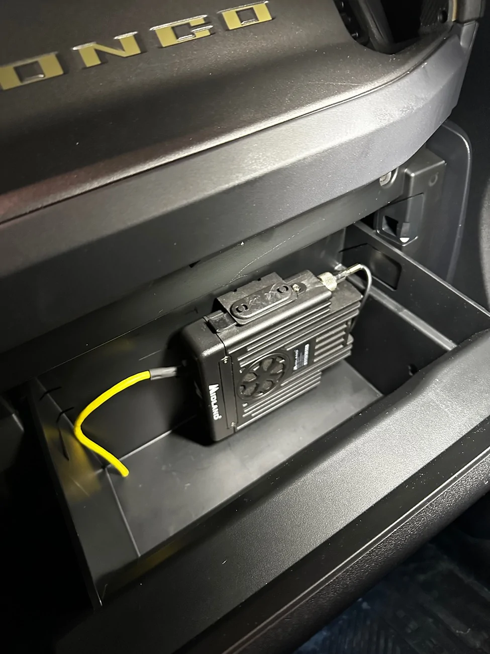 Ford Bronco Super Clean GMRS Radio Install! IMG_5544