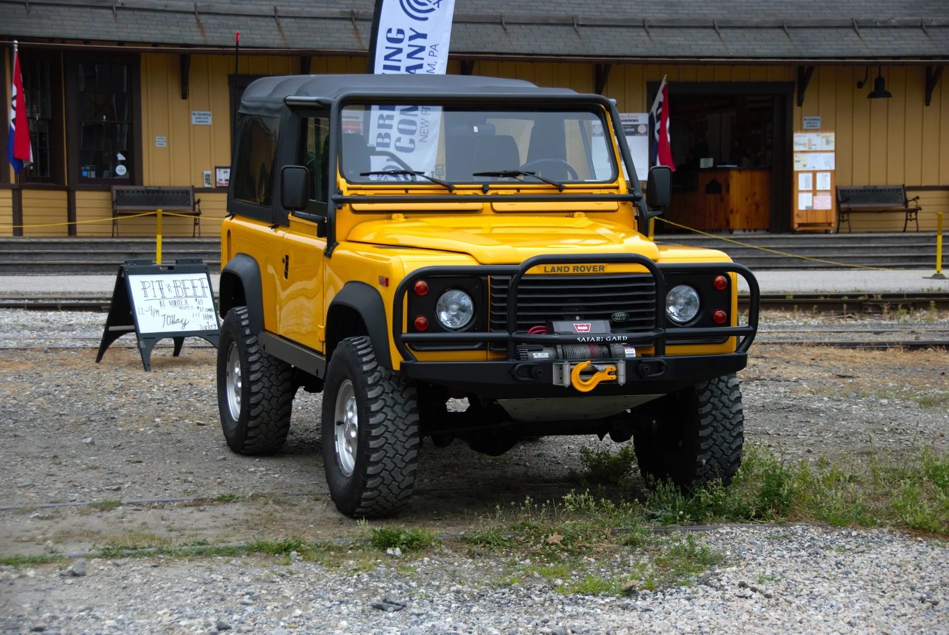 Defender at Vortex Show.webp