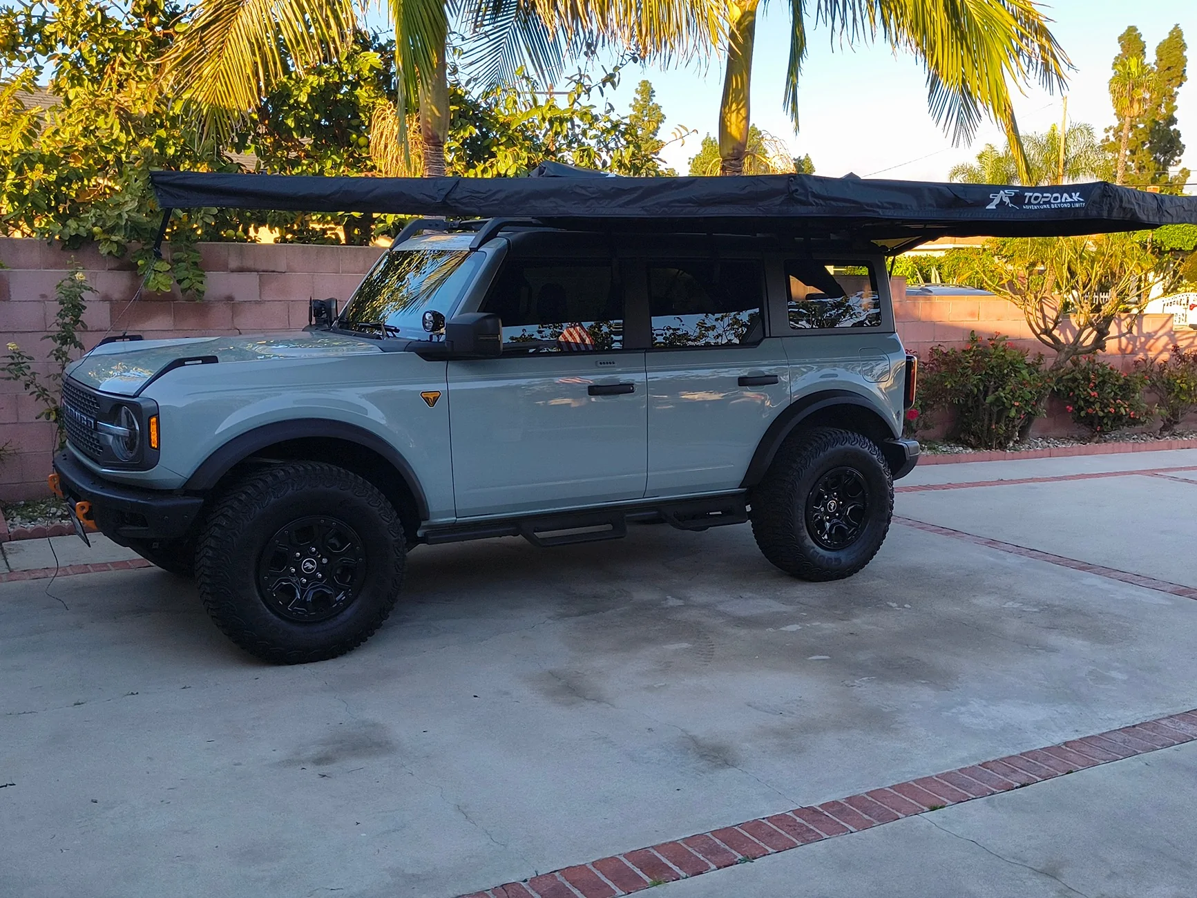 Ford Bronco 270 Awning on OEM style roof rack install IMG_20260211_163108705