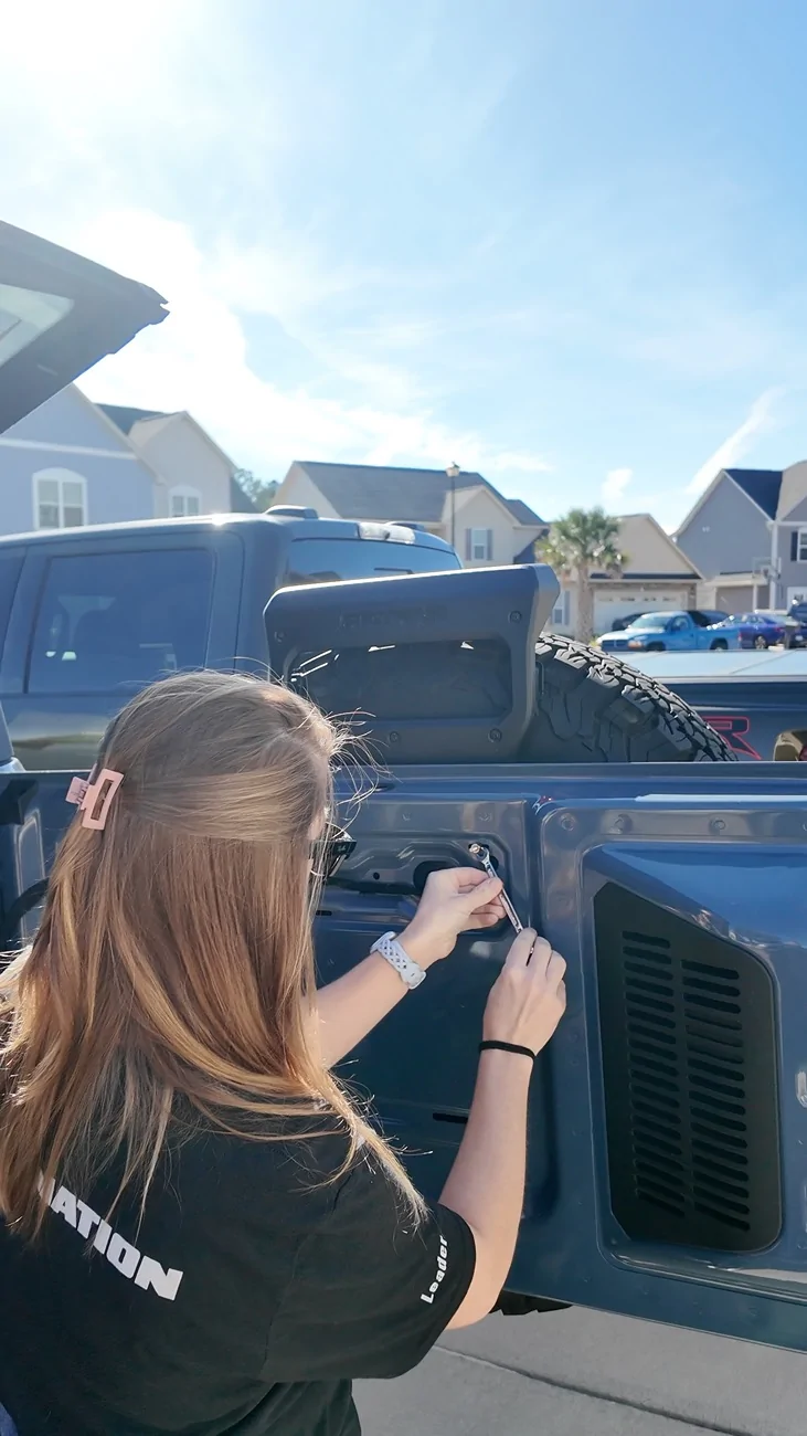 Ford Bronco EZ4x4 MOLLE Tailgate Table Install and Review EZ Tailgate Table 003