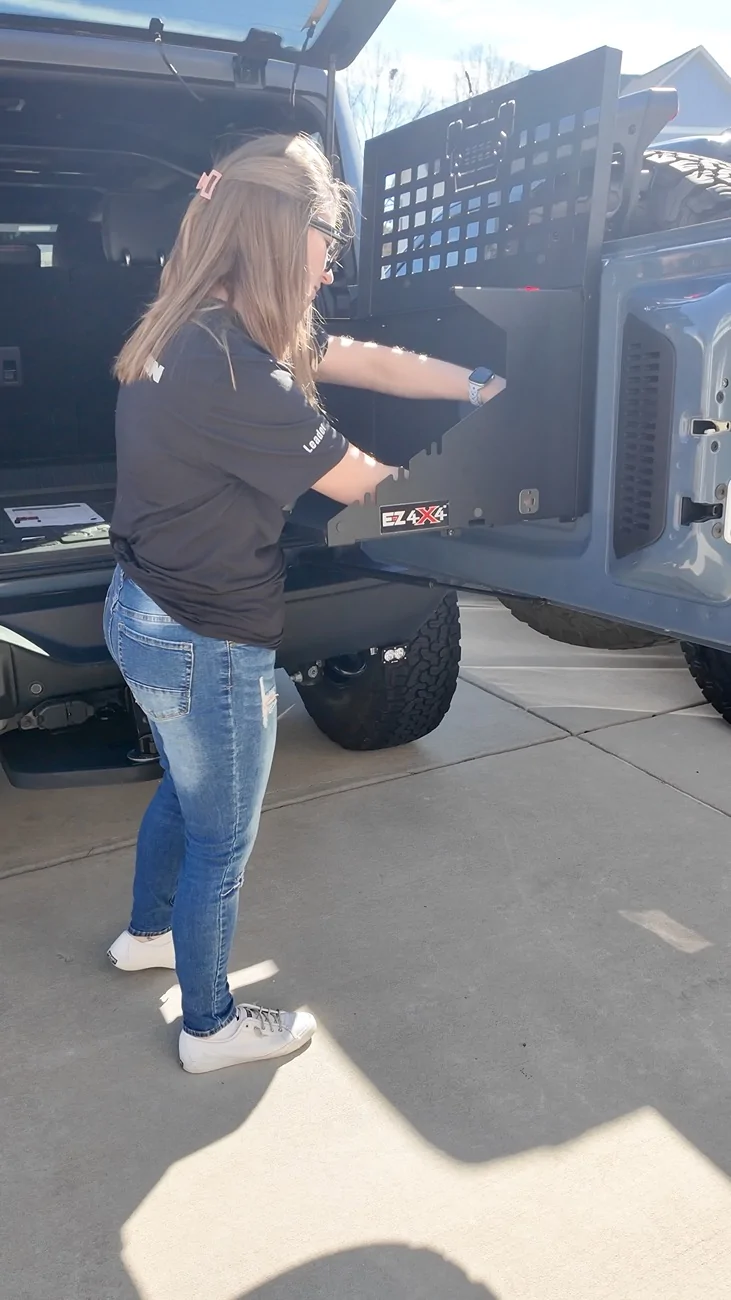 Ford Bronco EZ4x4 MOLLE Tailgate Table Install and Review EZ Tailgate Table 006