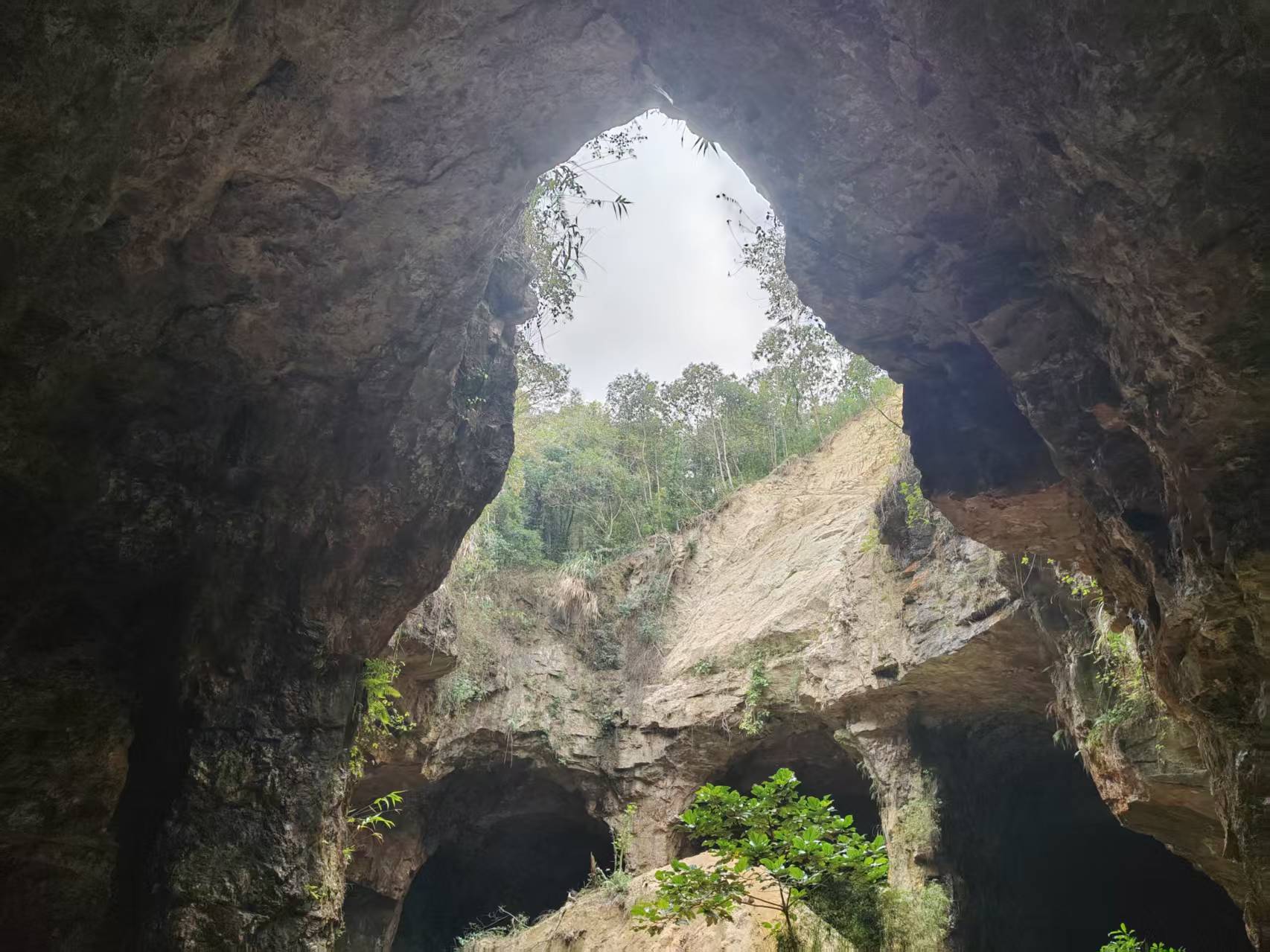 Ford Bronco Cave Exploring - Pics Share 溶洞（4）