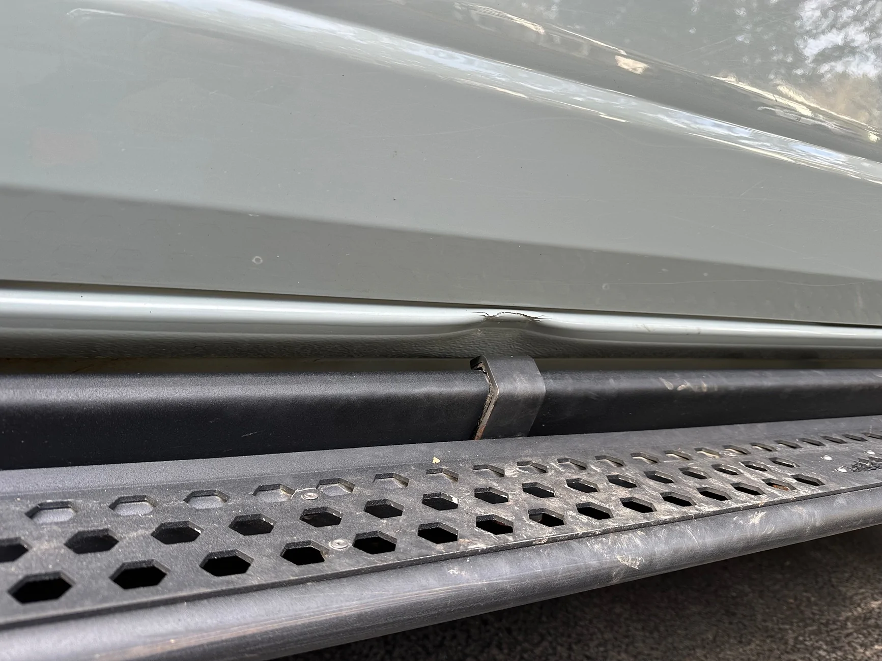 Ford Bronco Oops, side steps bumped into my rocker panels I think. Rock slider recommend IMG_7080