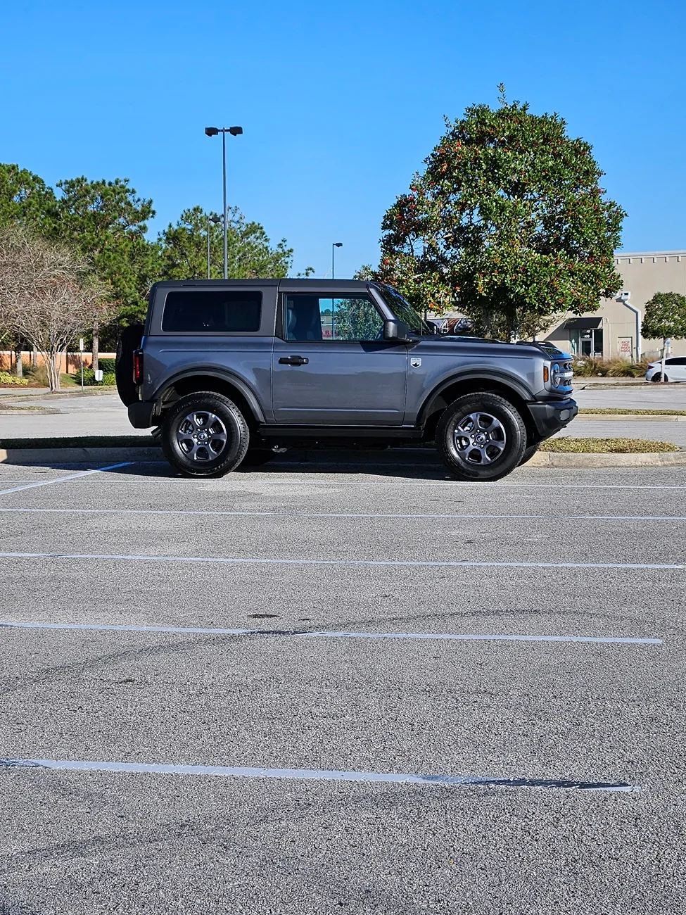 Ford Bronco CARBONIZED GRAY Bronco Club 1000020551