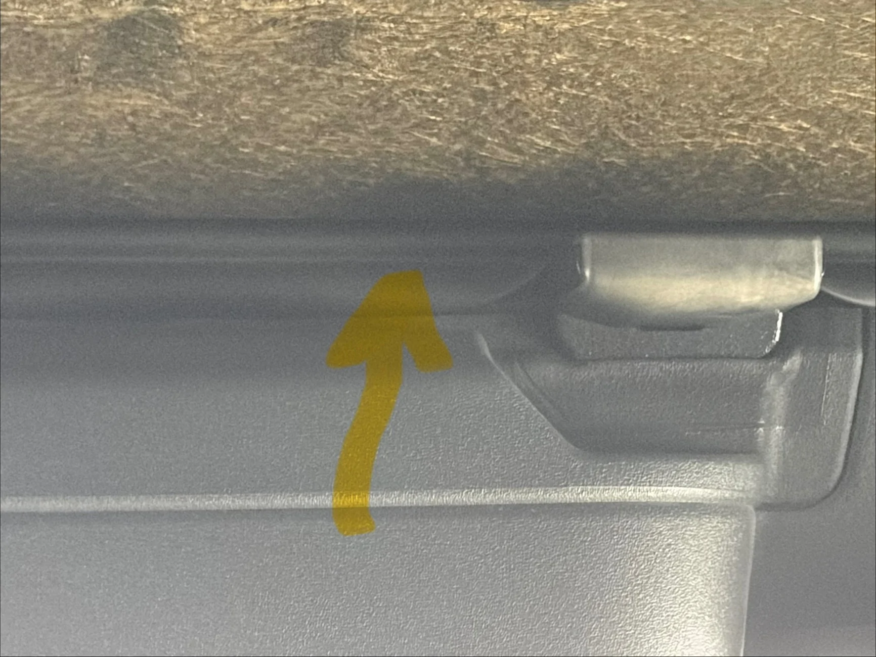 Ford Bronco Light Bar Wind-noise Fix IMG_0626
