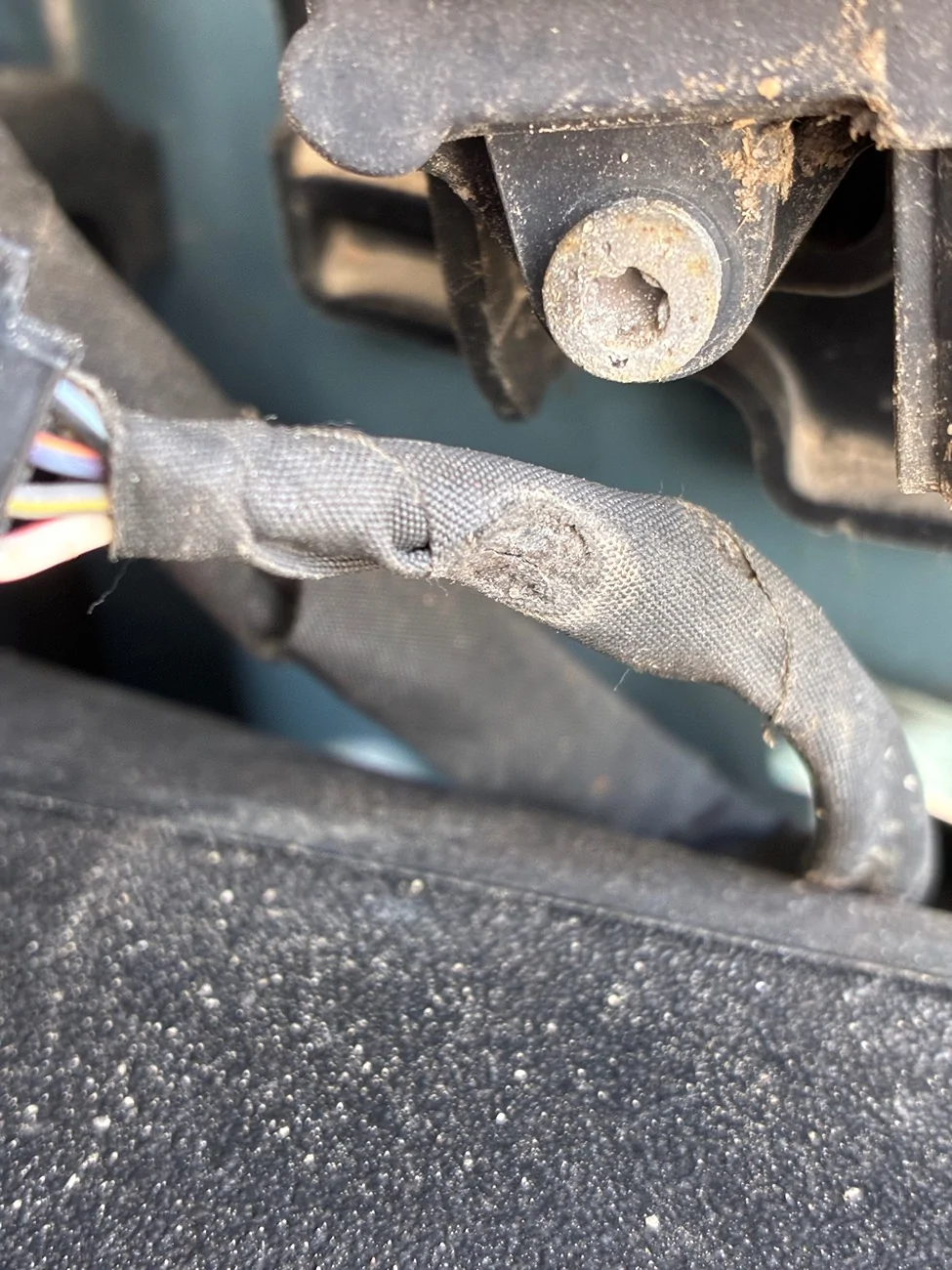 Ford Bronco PSA: check your blind spot wires IMG_0502
