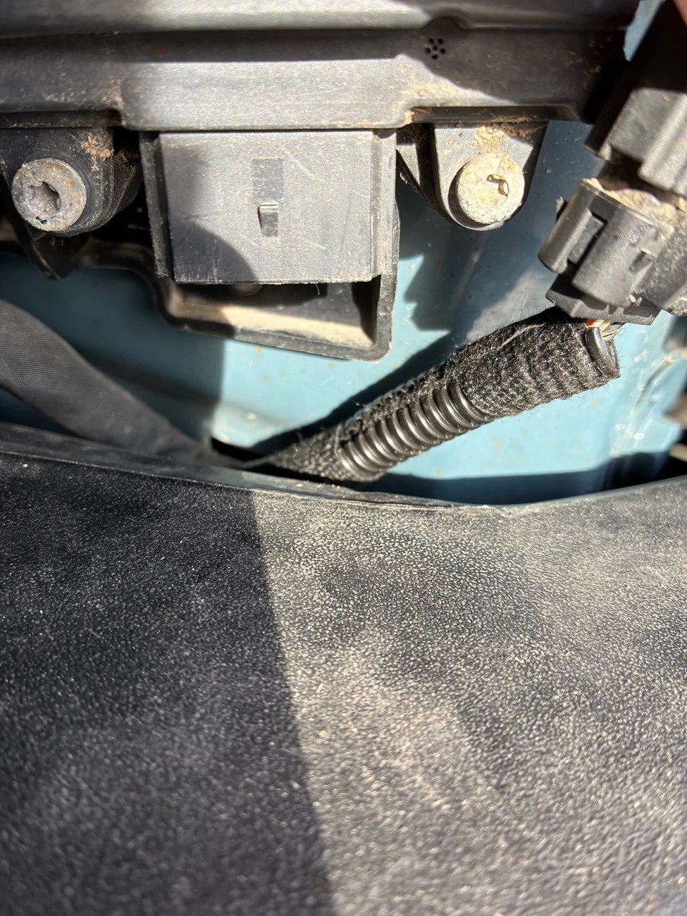 Ford Bronco PSA: check your blind spot wires IMG_0503
