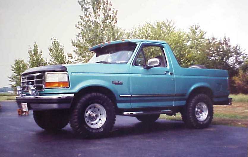 Ford Bronco Bronco Moon Visor bronco_topless_74d2aebf4db4a8a360ad32fb1d1df81528bf7071