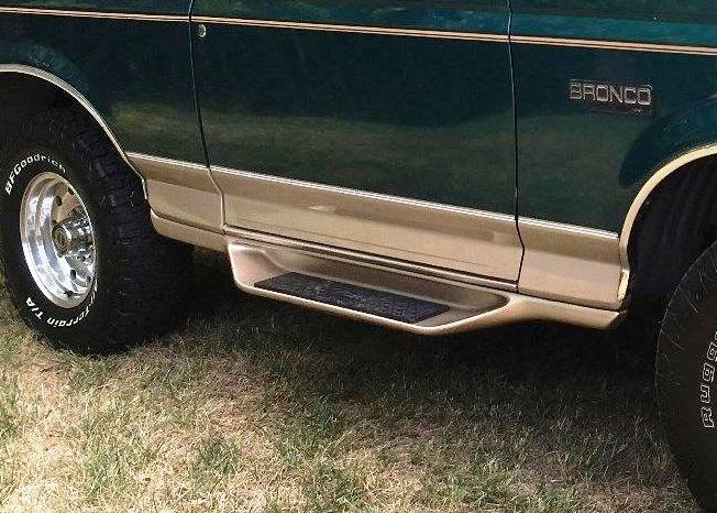 Ford Bronco Bronco Moon Visor s_l1600_0b9fab4ac8afd7f2750a7ec432a48000f6ce2be6