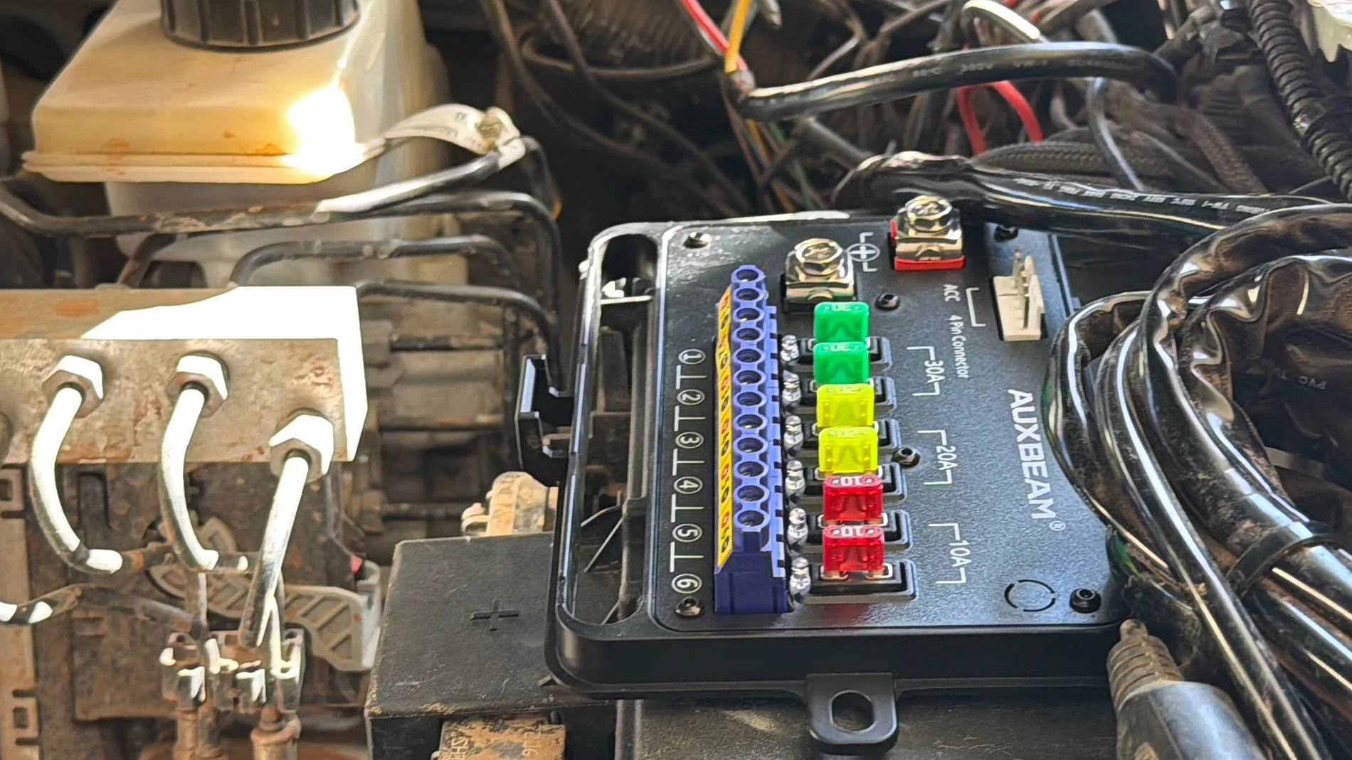 Ford Bronco How I mounted my Auxbeam switch Panel IMG_2876