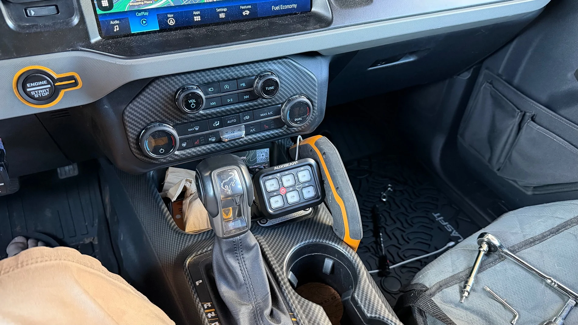 Ford Bronco How I mounted my Auxbeam switch Panel IMG_2813