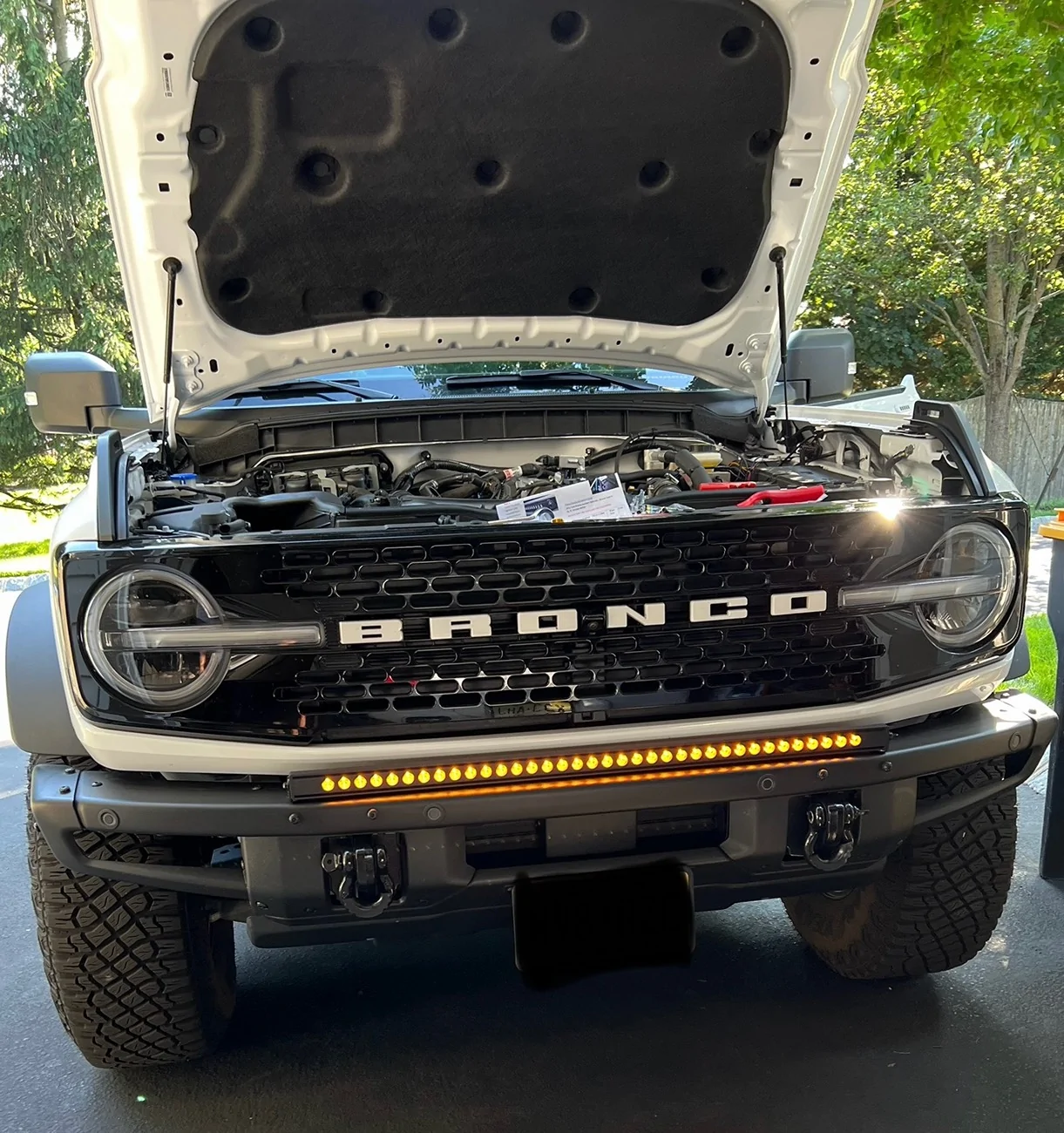 Ford Bronco Light Bar Inside Grill Opening 1771562217108-bq