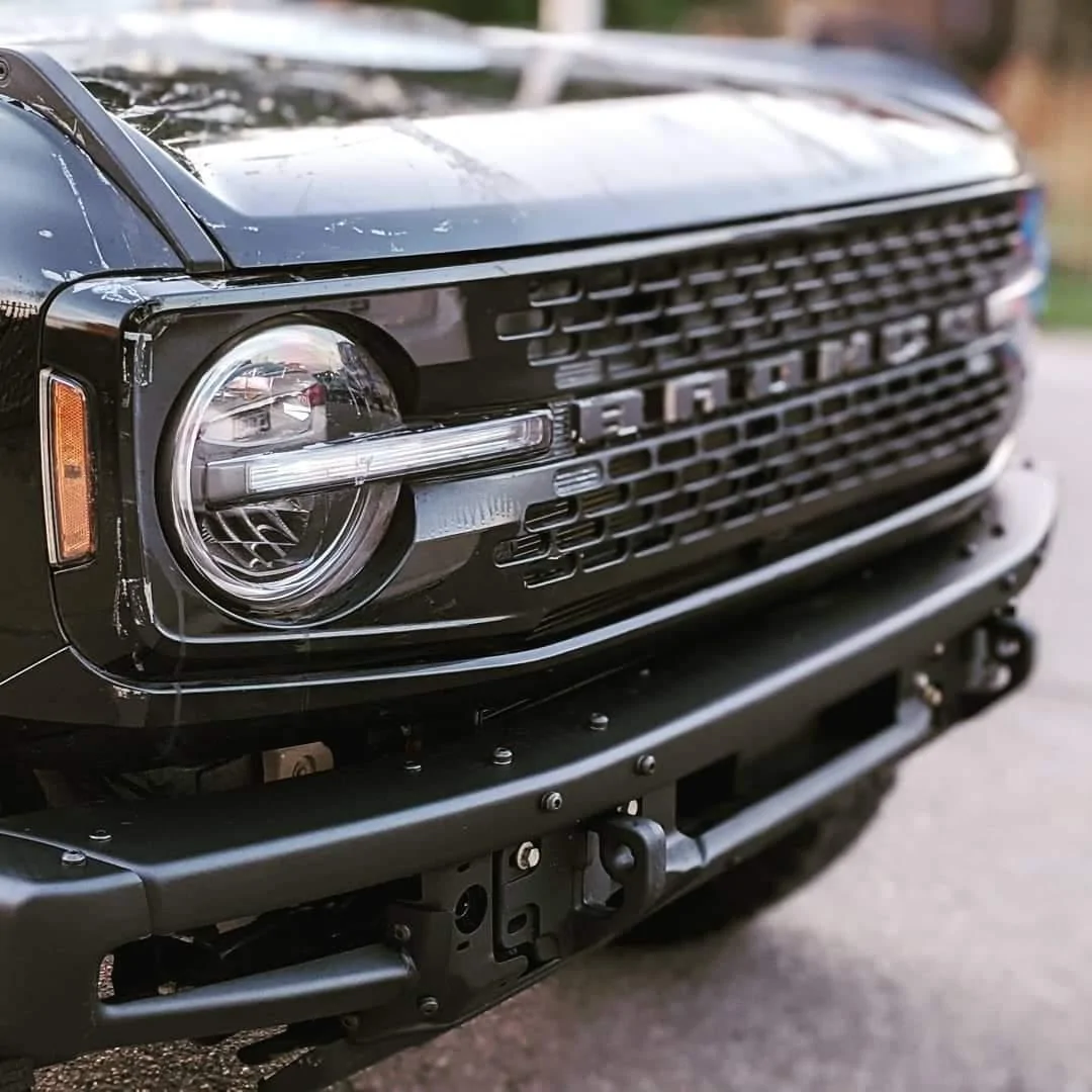 Ford Bronco Shadow Black C82D0B08-B95A-45EA-BA04-DAA9F7FFE51A