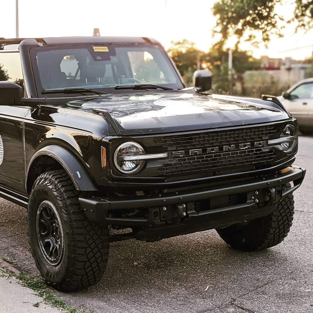 Ford Bronco Shadow Black E99D58DD-1C82-4479-8A29-2B808294F066