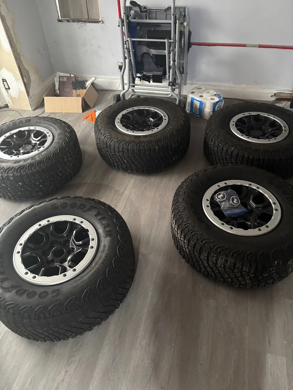 Ford Bronco Can Sasquatch Tires fit on a base? IMG_5706