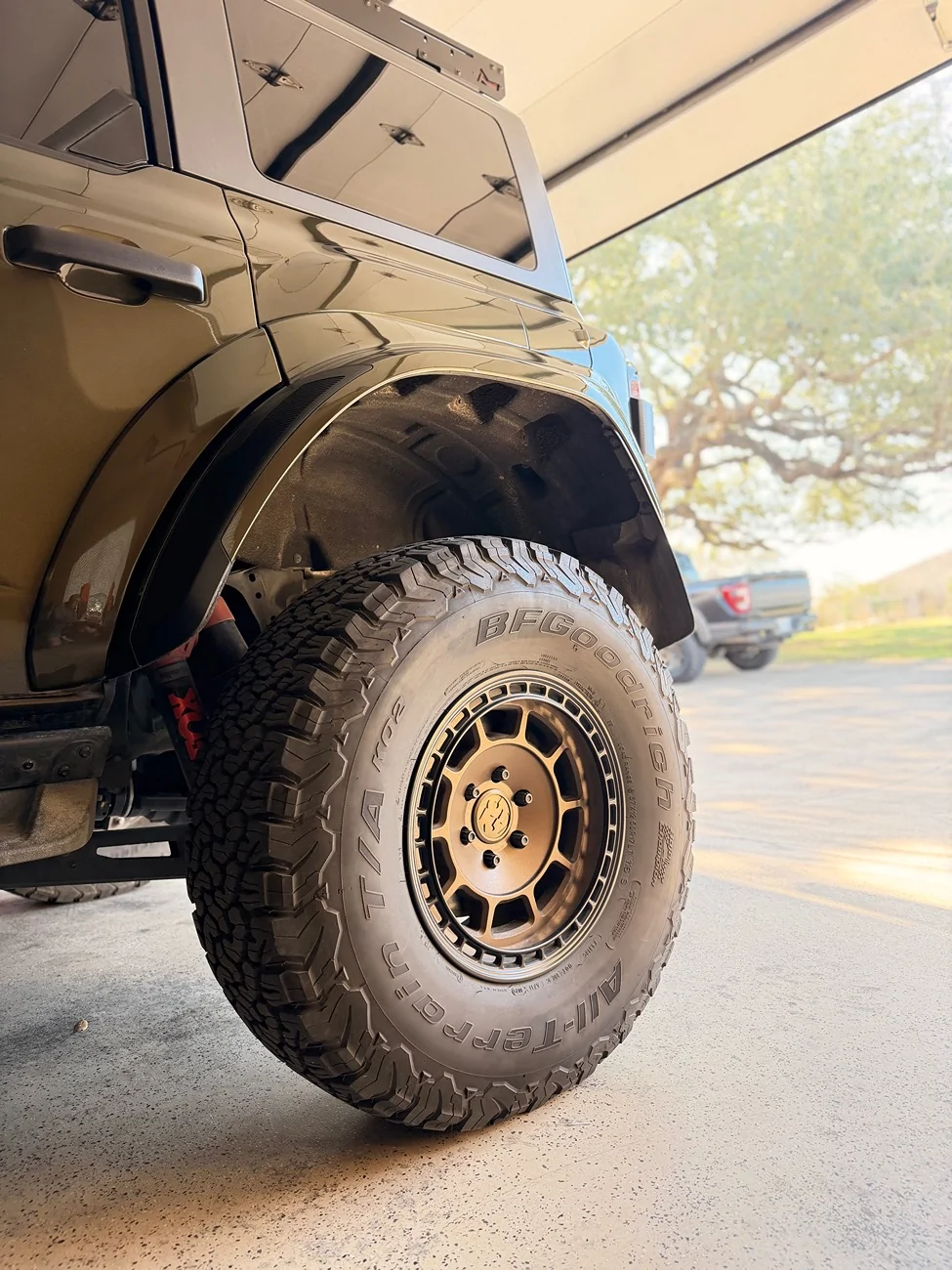Ford Bronco Show off your BRONZE wheels! IMG_2560