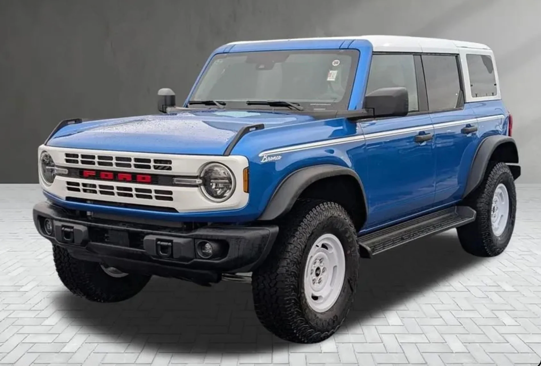Ford Bronco HERITAGE EDITION Bronco Club IMG_2050