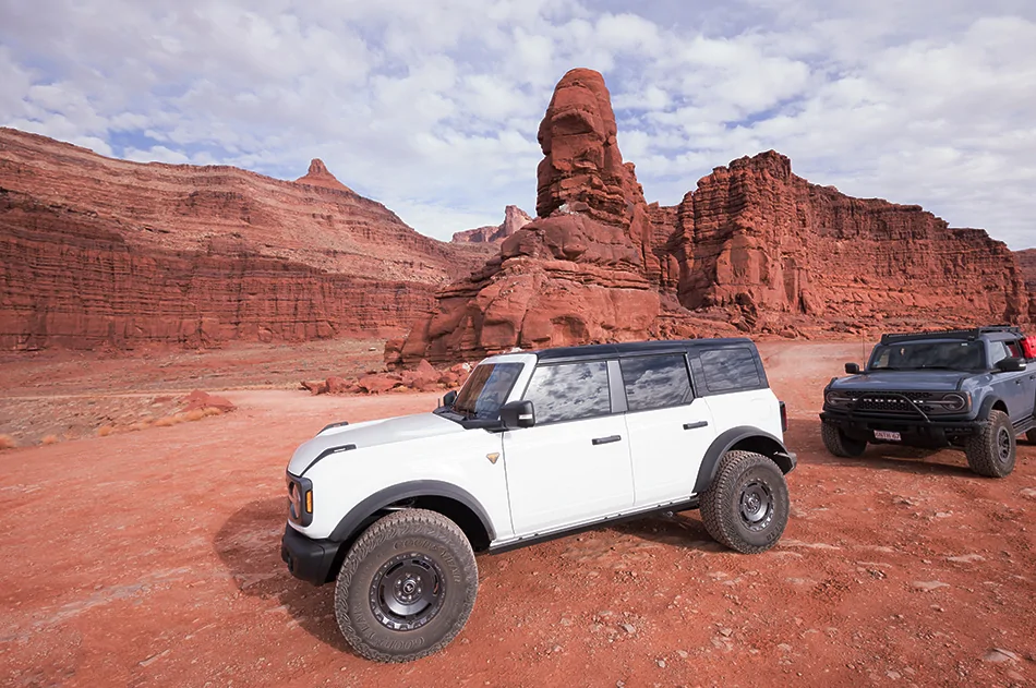 Ford Bronco Hi! L1000670