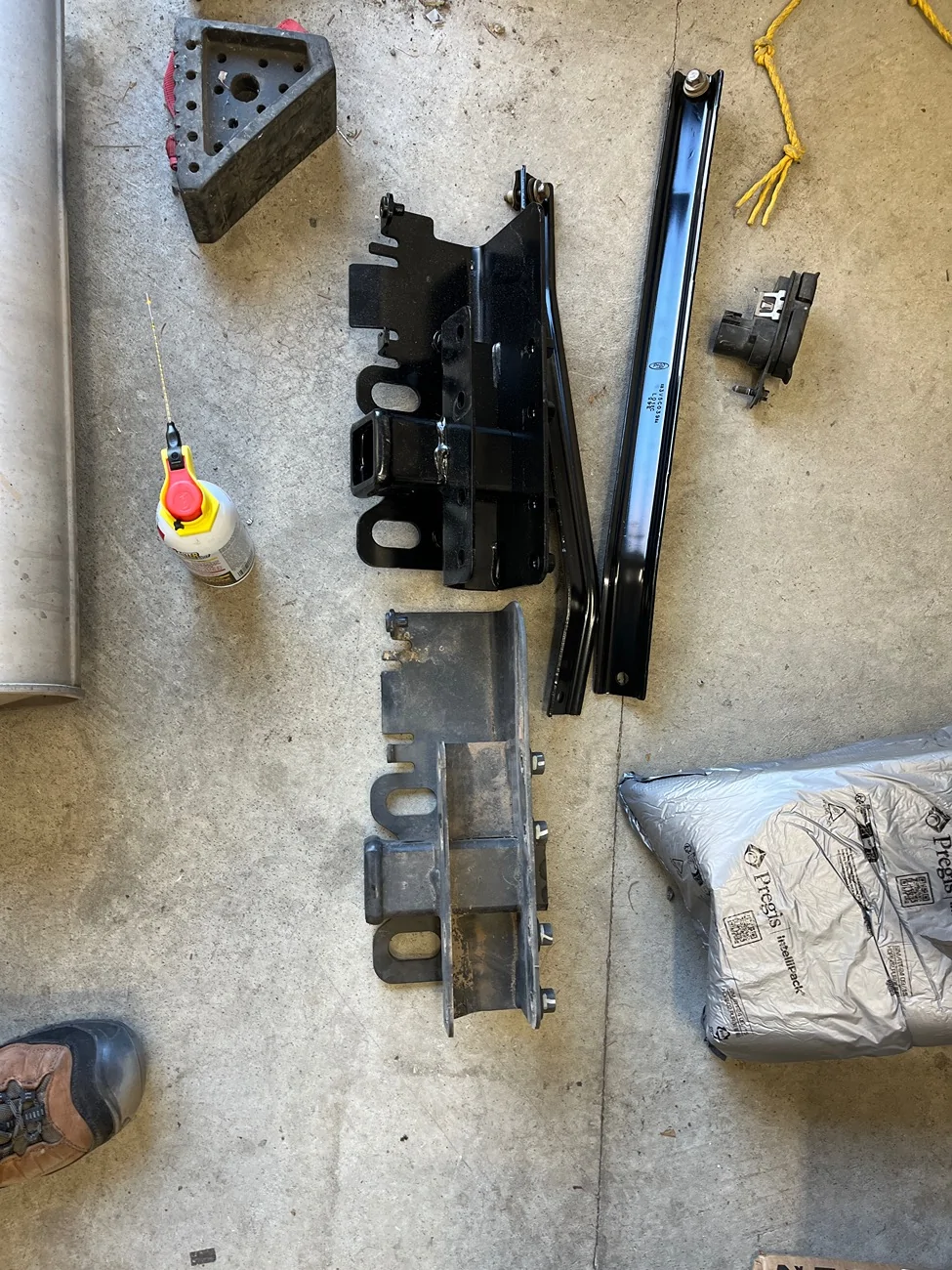 Ford Bronco Bronco Raptor hitch DIY install with pictures IMG_4203