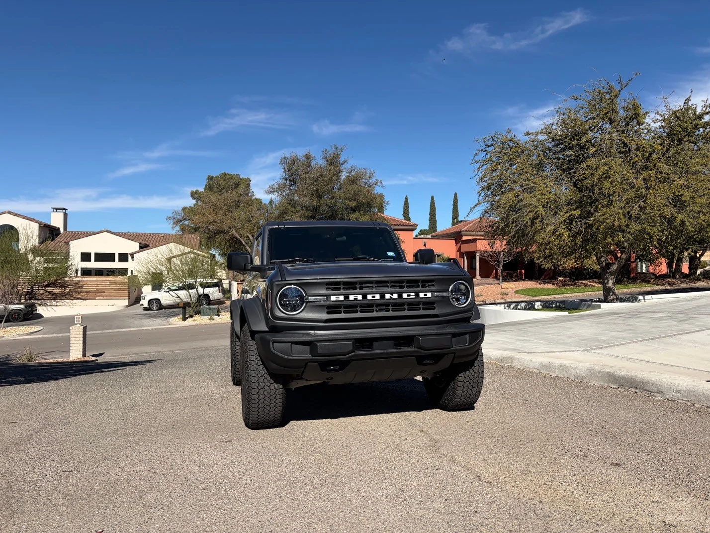 Ford Bronco 2025 Base-Squatch 7MT - 900 miles 9a743440-30a2-4444-b76c-8cb3f5d8ea45