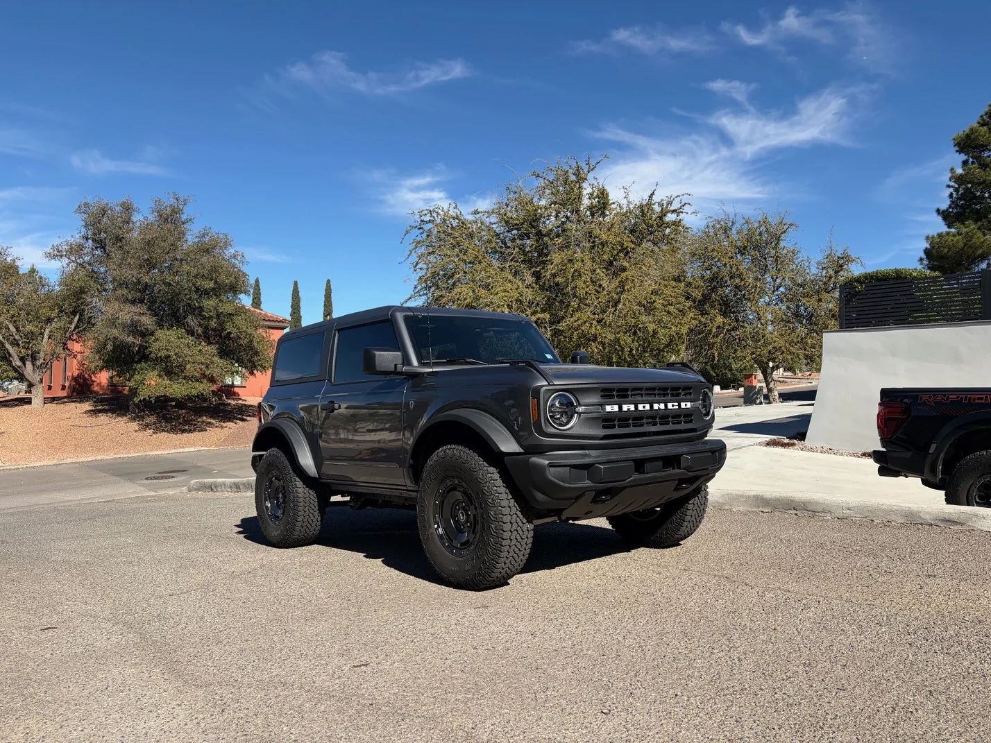 Ford Bronco 2025 Base-Squatch 7MT - 900 miles 29e94b59-33ec-441c-b27d-0e94032e693a