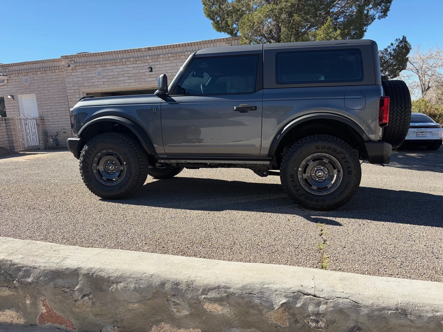Ford Bronco 2025 Base-Squatch 7MT - 900 miles 196a27f0-4db5-421b-9c42-139bf1c9fc85